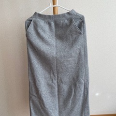 UNIQLO、GUのトップス4着+スカート1着の画像