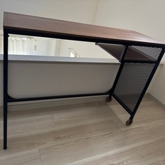 ＩＫＥＡ/イケア FJALLBO：ラップトップテーブル ブラック （103.397.36）の画像