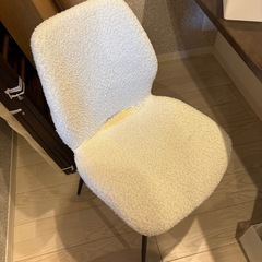 ブークレ チェアの画像