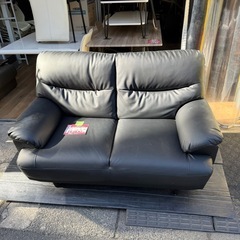 2人掛け　ソファ　ブラック　合皮