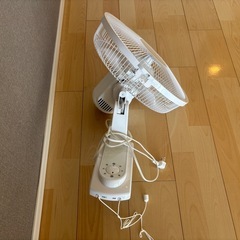これからの暖房空気循環に最適🎵壁掛け扇風機◾️中古の画像