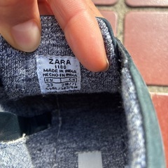 ZARAフォーマルの画像