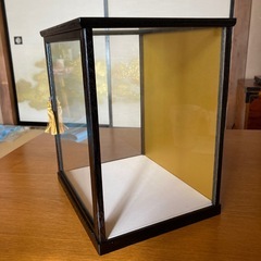 人形用ガラスケースの画像