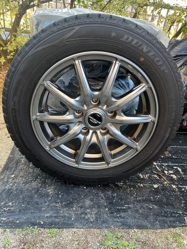 (お取引き中)スタッドレスタイヤ(お値下げ)