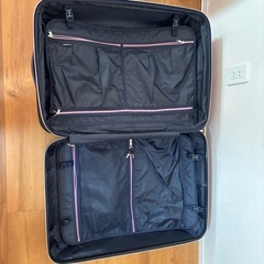 キャリーケースの画像