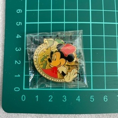 ミニー　バッジ　ディズニーの画像
