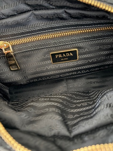 激安価格！PRADA ショルダーバッグ 