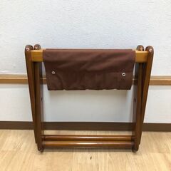 ss8054　折りたたみ バゲージラック ブラウン 木製 荷物台 荷物置き ホテルにある スーツケース台 カバン置き トランク 鞄 バゲージラック 中古の画像