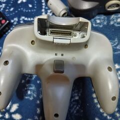 ニンテンドー64本体の画像