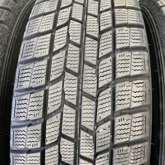 195/65R15 グッドイヤー冬タイヤ バリ溝 2020年製造 4本の画像