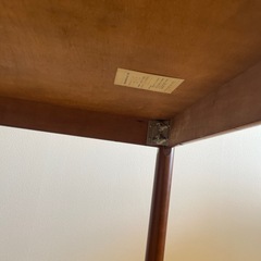 木のテーブルの画像