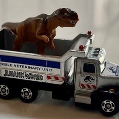 トミカ 恐竜運搬トラック USJ限定の画像