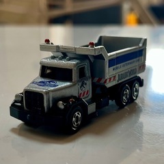 トミカ 恐竜運搬トラック USJ限定の画像