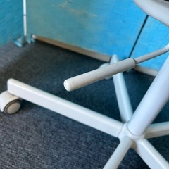 年末12/20処分セール　Ⓜ️商品　【土日対応】　中古品　デスクチェア　傷あり　現状渡しの画像