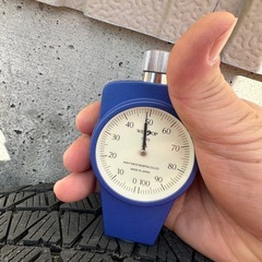 スタッドレス215/70R16 4本セット　デリカD5使用　DM-V3の画像