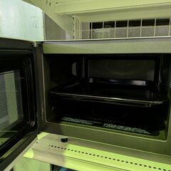 ジャングル×2和泉大型良品館　電子レンジ　シャープ　RE-F161　2021年製 【R333】の画像