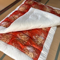 婚礼布団1セット2000円 2セットあります。の画像