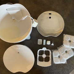 ペット用自動給餌器「Catit Pixi」の画像