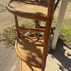 無料　コーナーラック　棚　シェルフ　飾り棚の画像