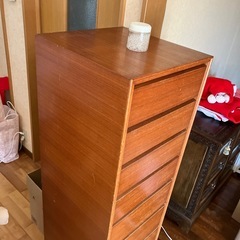 木製収納棚の画像