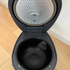 アイリスオーヤマ5.5合炊き炊飯器の画像