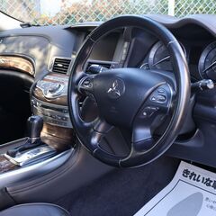 禁煙/ナビTV/ETC/B&Sカメラ/前後ドラレコ/BOSE/USB&Bluetooth接続/DVD再生/プラズマクラスタ-/インテリキー-/電動&冷暖本革シ-ト/オットマン/後席プライベ-トシアタ-/純正18AW/HID/フォグ/オ-トライト/サンル-フ/プライバシ-ガラス/追従型クルコン/衝突軽減/1年保証&車検2年整備付き三菱ディグニティハイブリッド♪ ☆遠方納車/オ-トロ-ン/買取査定OK☆の画像