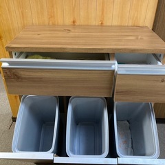 分別ゴミ箱の画像