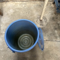 攪拌用のバケツの画像