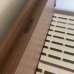 ★クイーンサイズベッド✨配送、組み立て🉑の画像