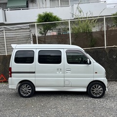 スズキ エブリィ ホワイト AT 4WD 低走行の画像