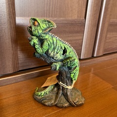 カメレオン トカゲ 置物　の画像