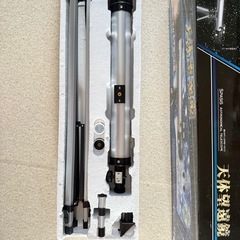 新品近い天体望遠鏡の画像
