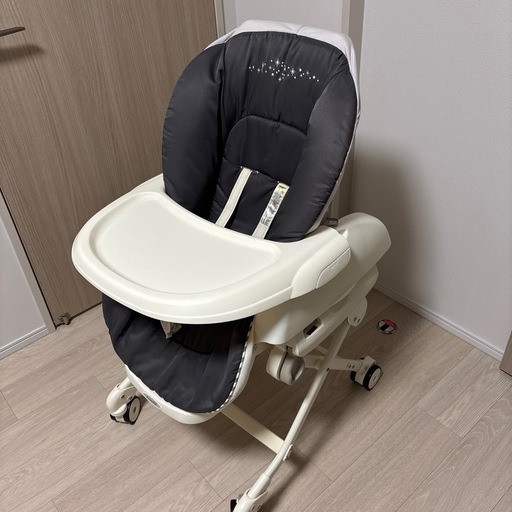 コンビ　combi ネムリラFF ハイローチェア　手動バウンサー　セサミグレー
