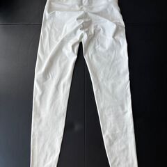 ゼクシィミックス　レギンス、ブラックラベル、アイボリ、Sサイズ　の画像