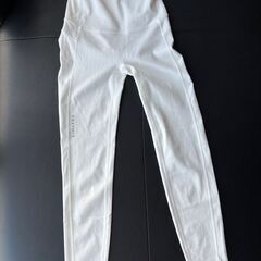 ゼクシィミックス　レギンス、ブラックラベル、アイボリ、Sサイズ　の画像