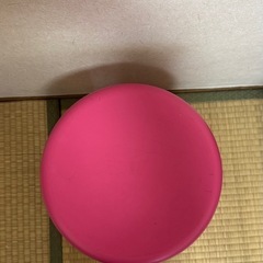 IKEAの子供用椅子の画像