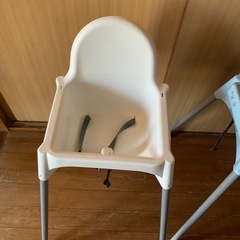 IKEA チャイルドシート　 2点
の画像