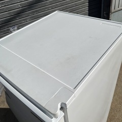 2021年製 179L シャープ 冷凍冷蔵庫 2ドア SJ-18E8-KW 冷蔵庫 家庭用の画像