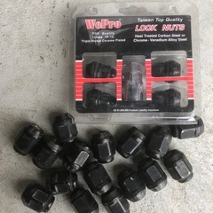 アルミホイール19インチ　タイヤ付きの画像