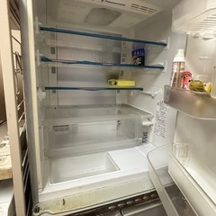 冷蔵庫　古いですの画像