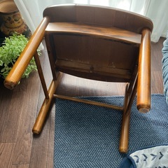 カリモク　コロニエルの画像