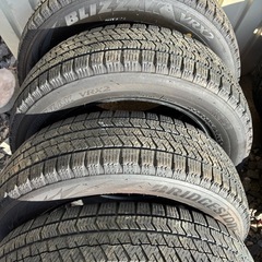 値下げ！ブリヂストン スタッドレスタイヤ　VRX2 155/65/14の画像