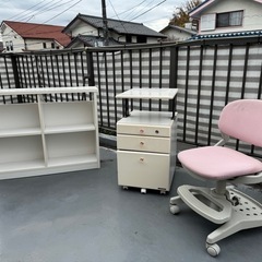 ニトリの勉強机　子供用
の画像