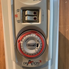 DeLonghi デロンギ /オイルヒーター /D091549EFS 動作品　ヒーター　空調家電　の画像