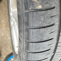 タイヤ
の画像
