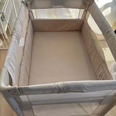Aprica　ベビーベッドの画像
