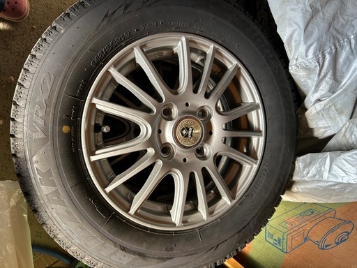 ブリヂストン　スタッドレス　ホイール付き