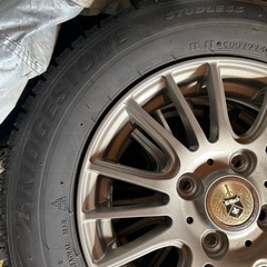 ブリヂストン　スタッドレス　ホイール付きの画像