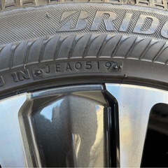 レクサスUXバージョンL純正アルミホイールスタッドレスタイヤセットの画像