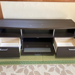 テレビボードの画像